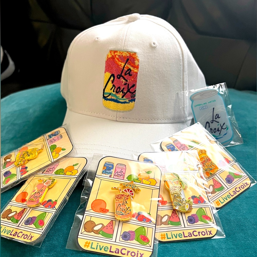 La Croix SUPERPACK Hat, 5 pins, 1 pop socket